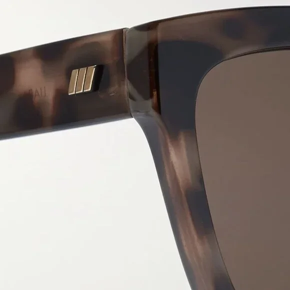 LE SPECS Liar Lair Cat Eye Tortoiseshell Sunglasses Brand New w/ Case NWT - Picture 4 of 4